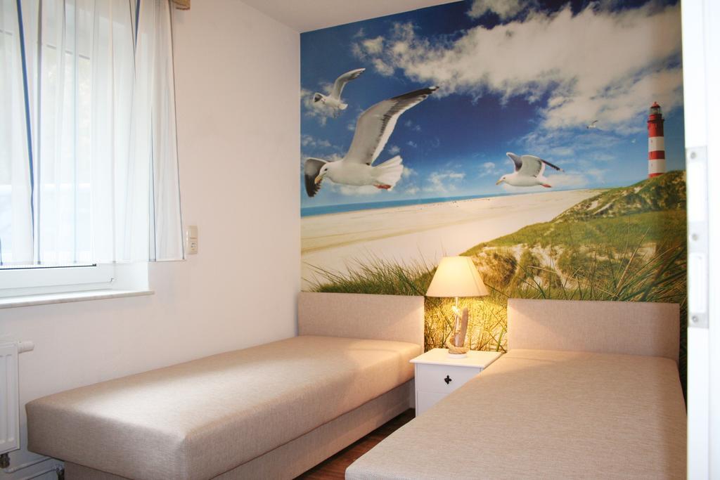 Komfortferienwohnungen Sassnitz Zimmer foto